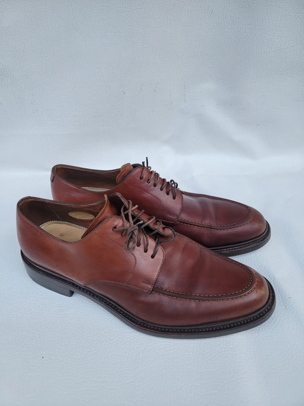 Santoni Shoes Mens Size US 10.5  Italian dress brown The shoes show signs of nor
